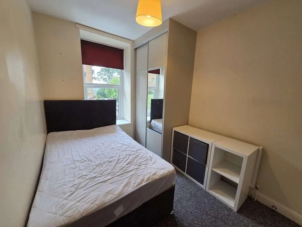 5 bedroom house for rent