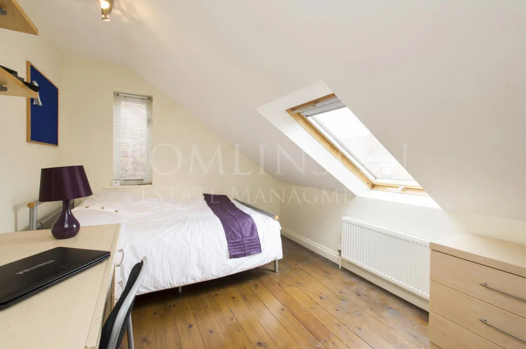 7 bedroom semi-detached house for rent
