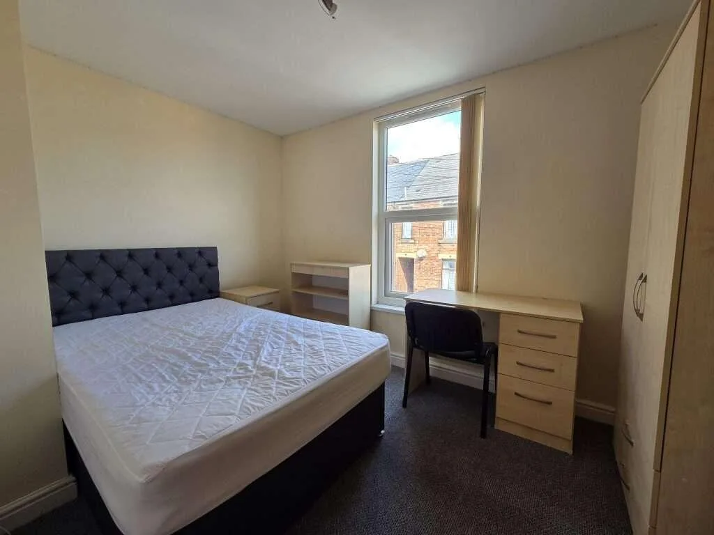 5 bedroom house for rent