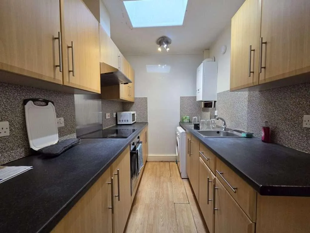 5 bedroom house for rent