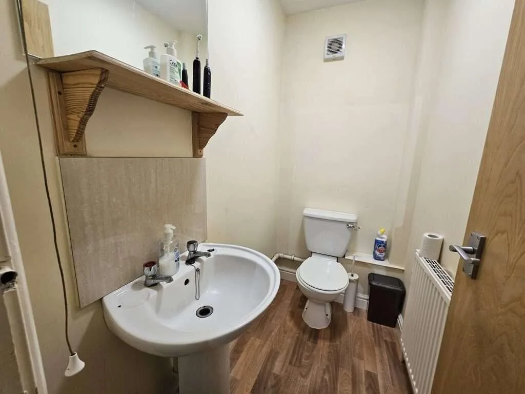 5 bedroom house for rent