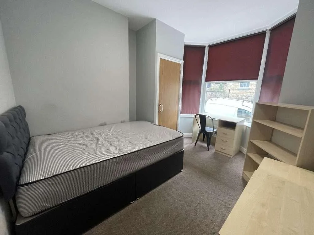 5 bedroom house for rent