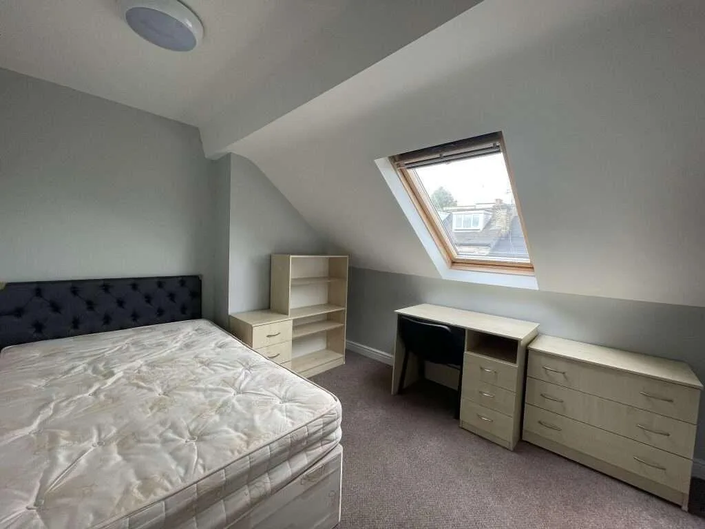 5 bedroom house for rent