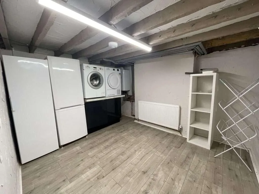 5 bedroom house for rent