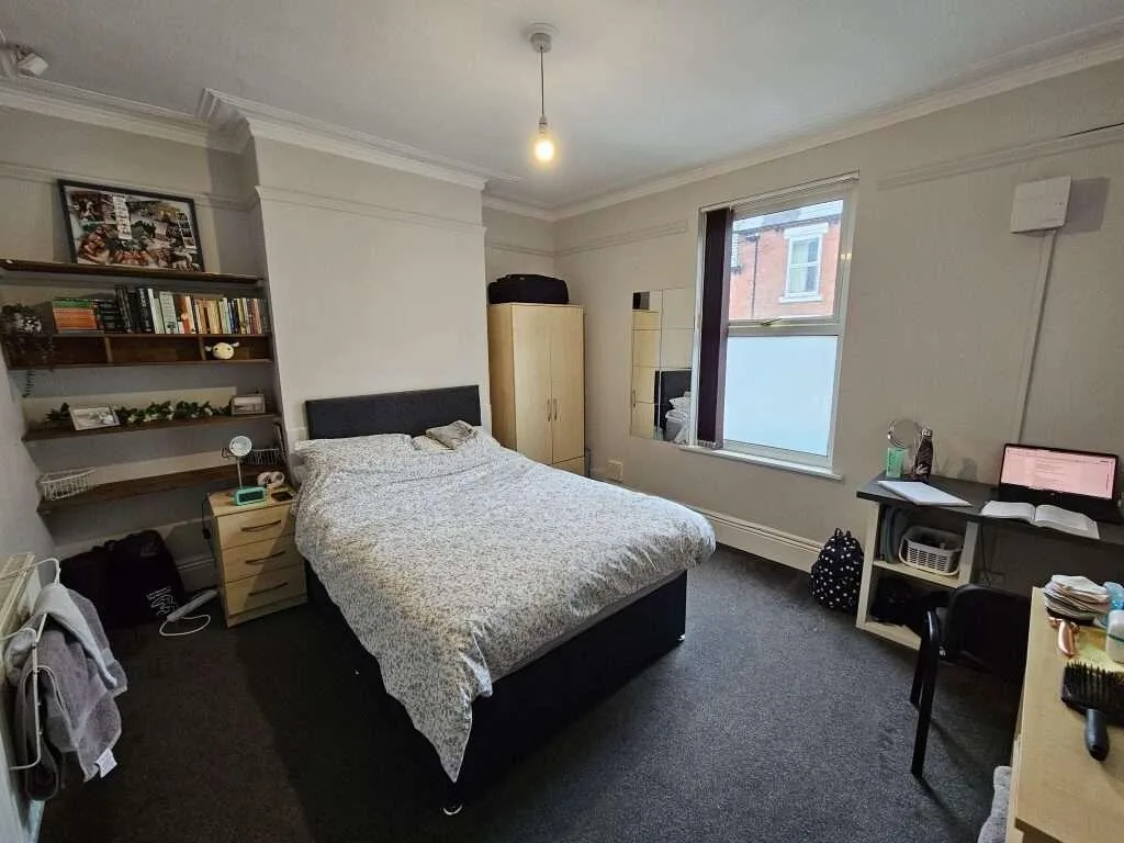 5 bedroom house for rent