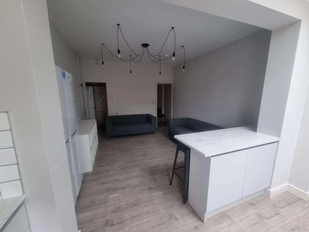 5 bedroom house for rent