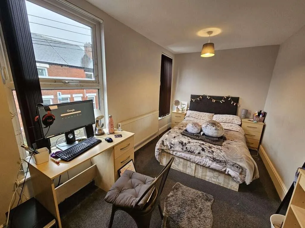 5 bedroom house for rent