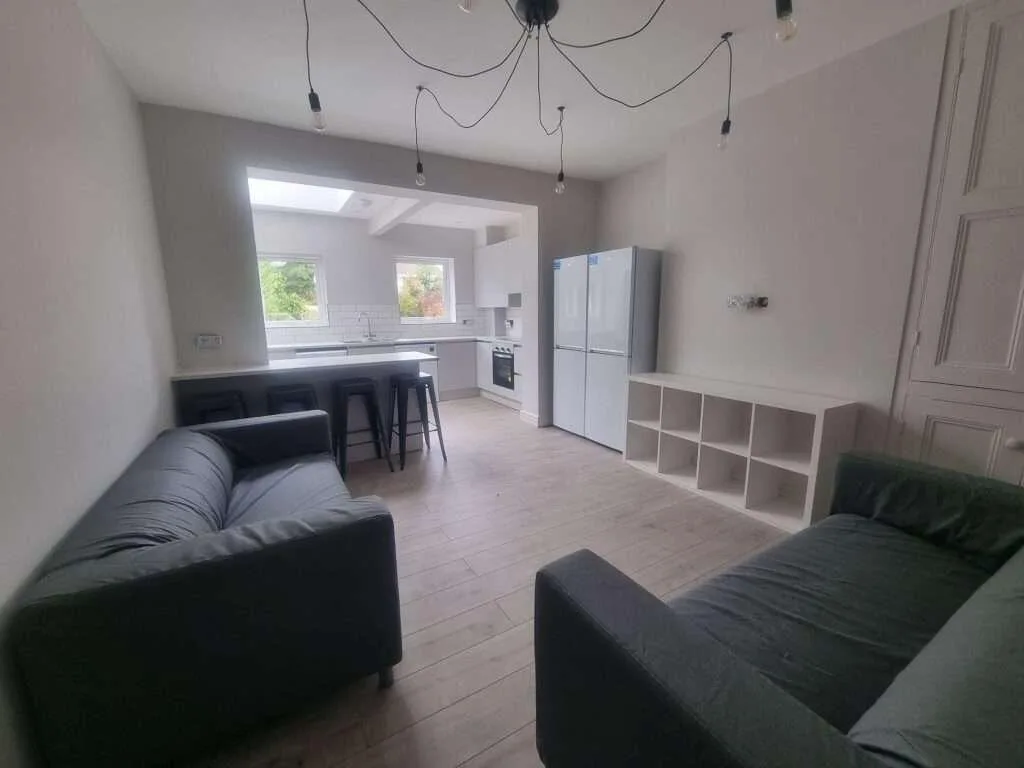 5 bedroom house for rent