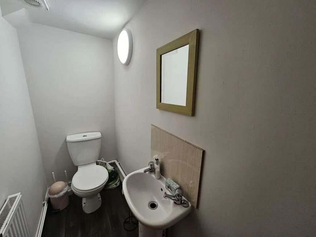 5 bedroom house for rent
