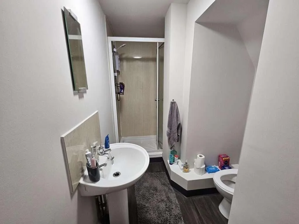 5 bedroom house for rent