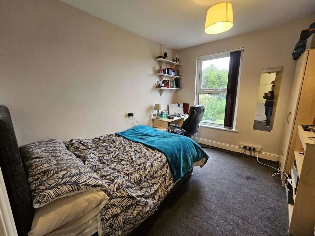 5 bedroom house for rent