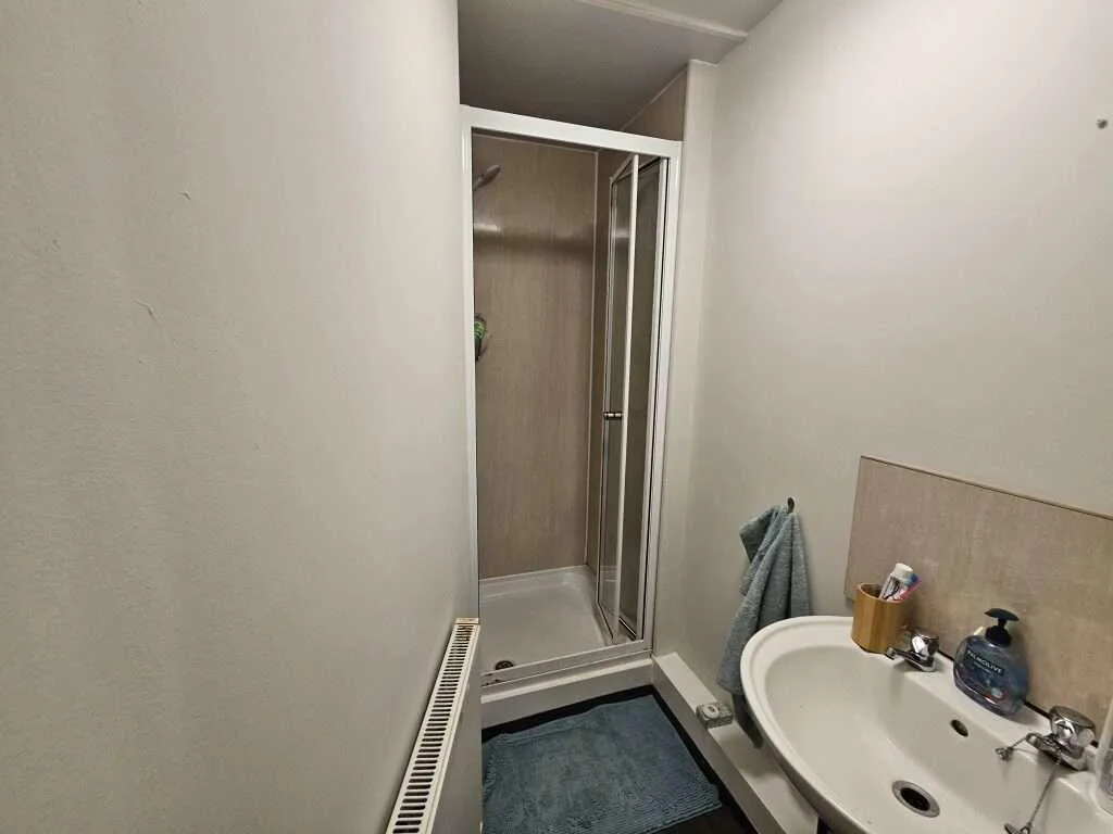 5 bedroom house for rent