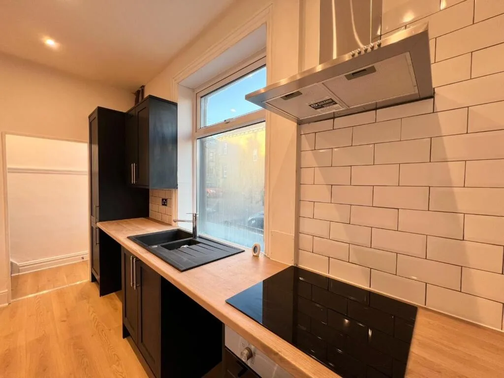2 bedroom house for rent