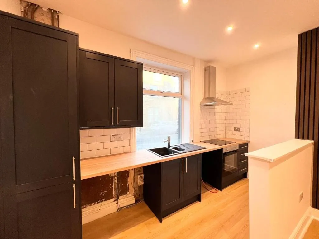2 bedroom house for rent