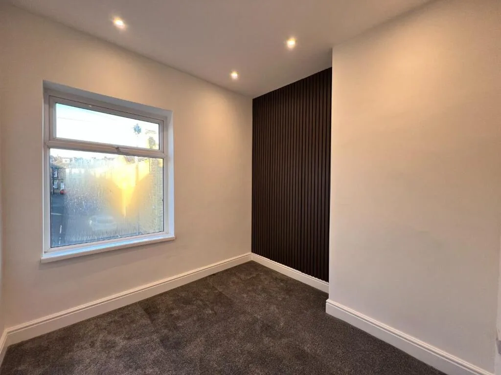 2 bedroom house for rent