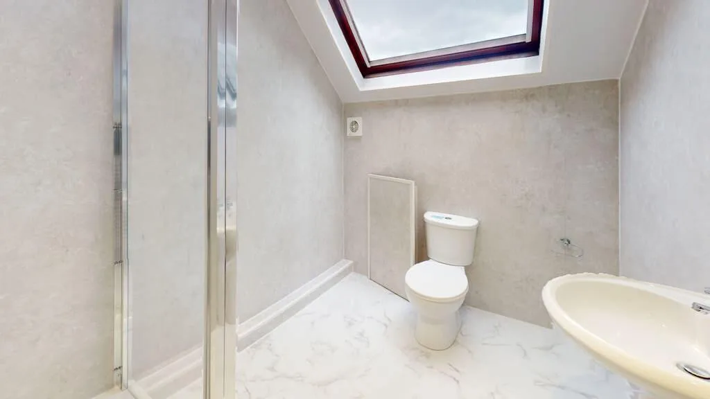 8 bedroom house for rent