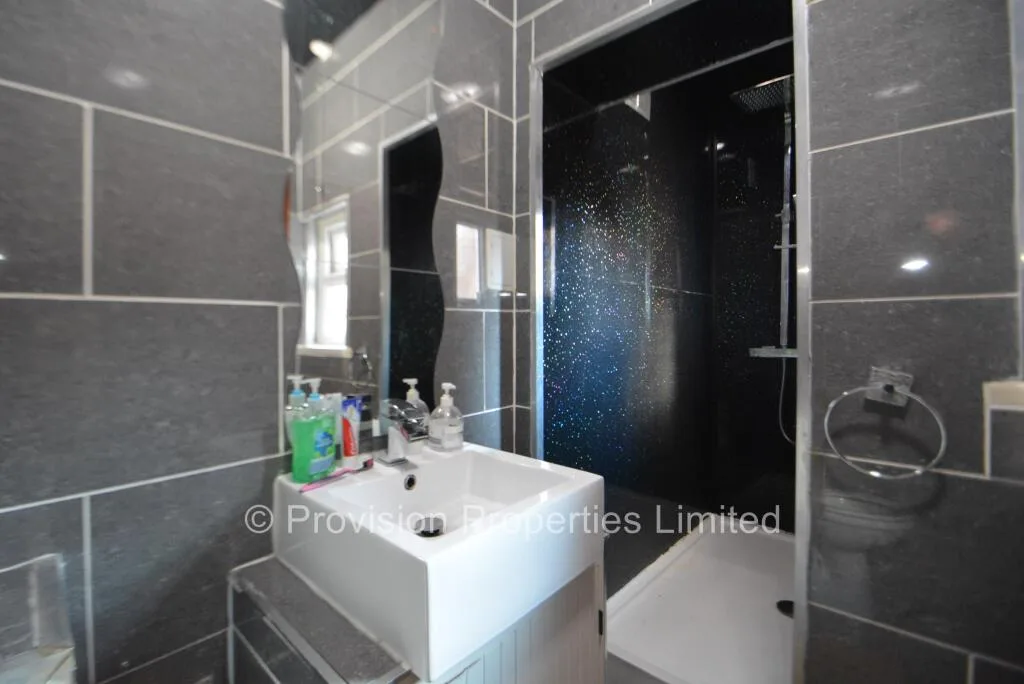 2 bedroom terraced house for rent