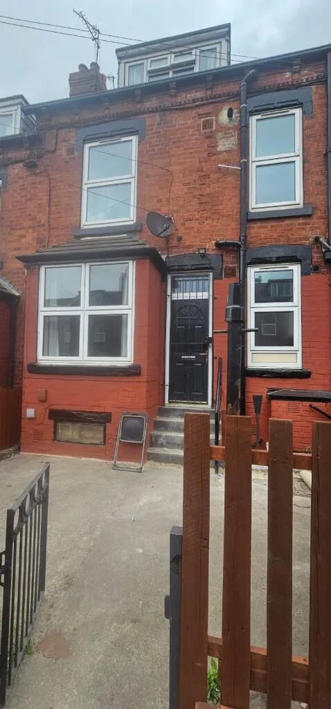 2 bedroom terraced house for rent