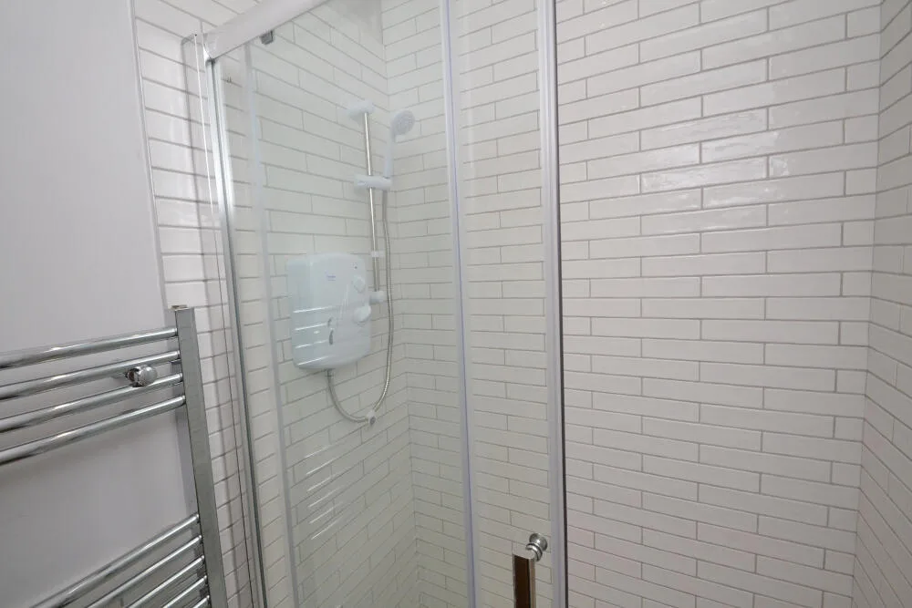 5 bedroom terraced house for rent