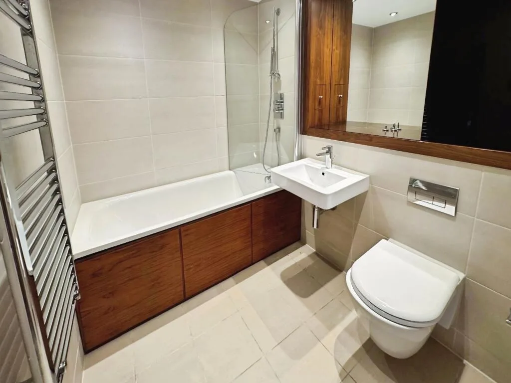 3 bedroom flat for rent