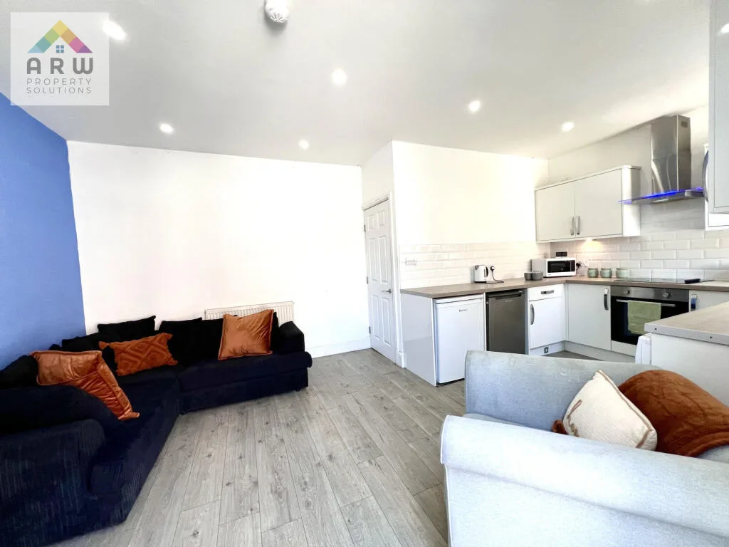 4 bedroom terraced house for rent