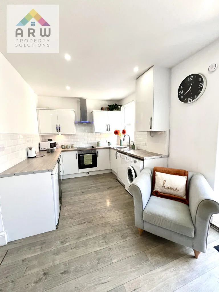 4 bedroom terraced house for rent