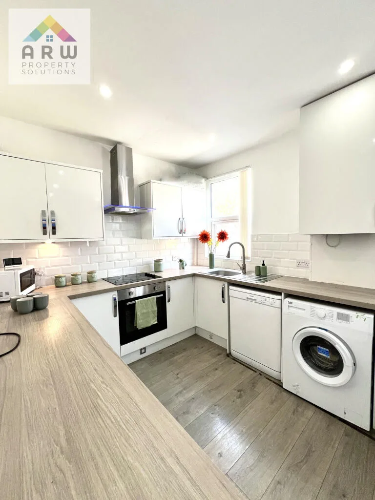 4 bedroom terraced house for rent