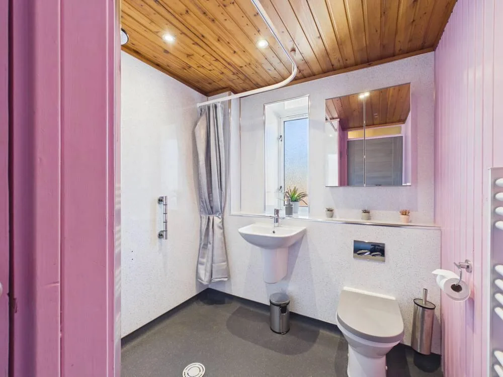 1 bedroom end of terrace house for rent