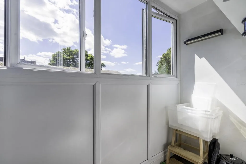 2 bedroom maisonette for rent