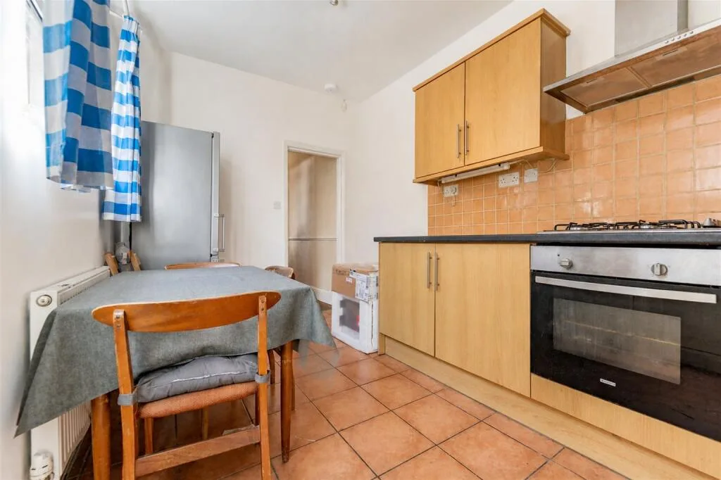4 bedroom terraced house for rent