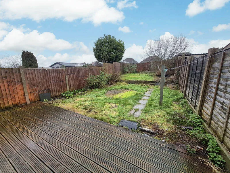 3 bedroom semi-detached house for rent