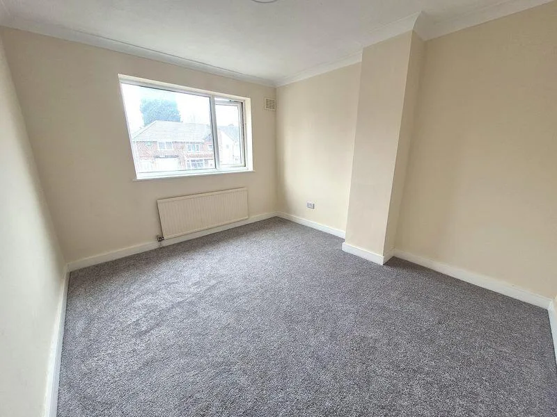 3 bedroom semi-detached house for rent