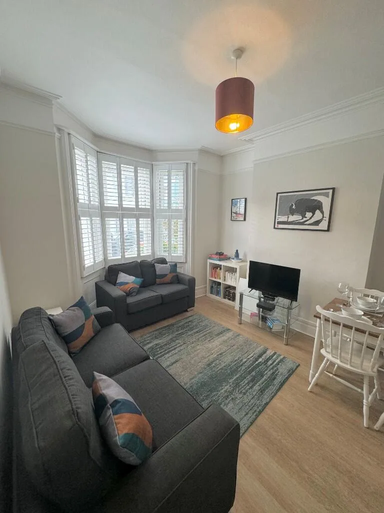 2 bedroom ground floor flat for rent