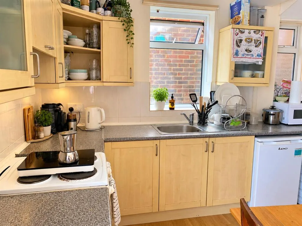 4 bedroom terraced house for rent
