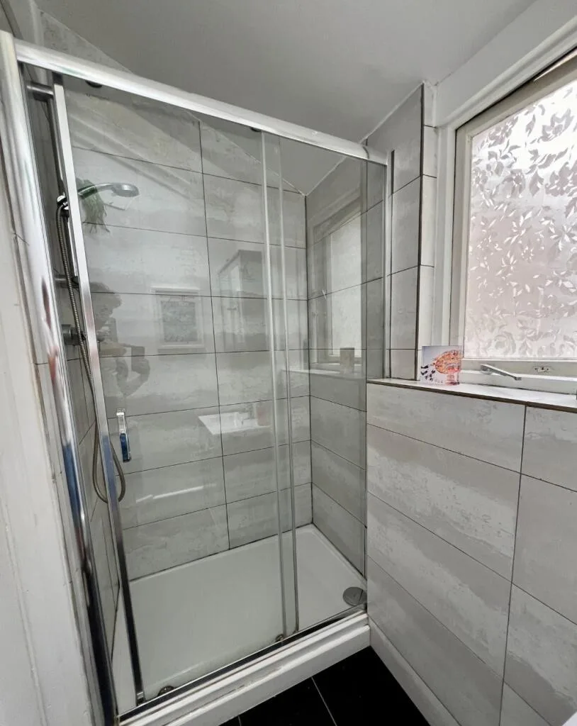 5 bedroom terraced house for rent