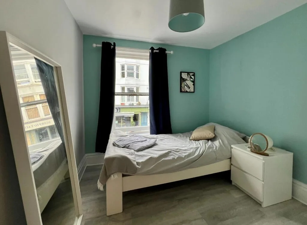 5 bedroom terraced house for rent