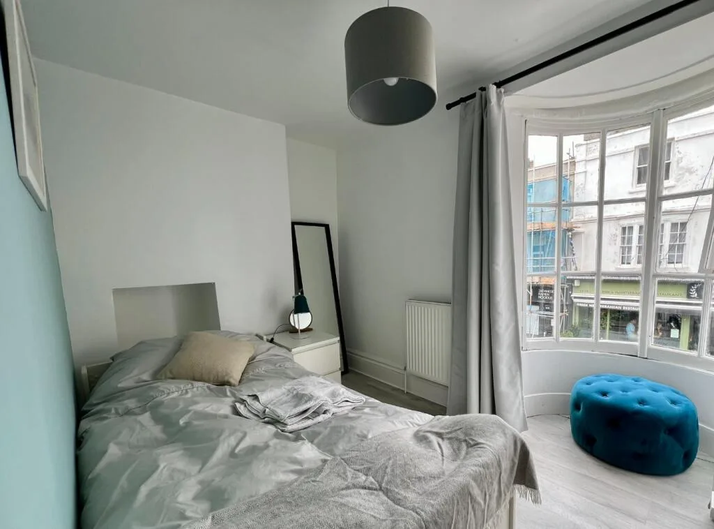 5 bedroom terraced house for rent