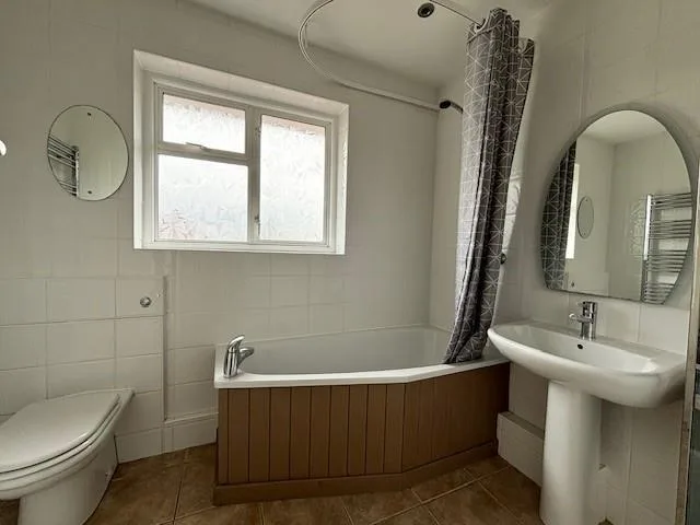 3 bedroom apartment for rent