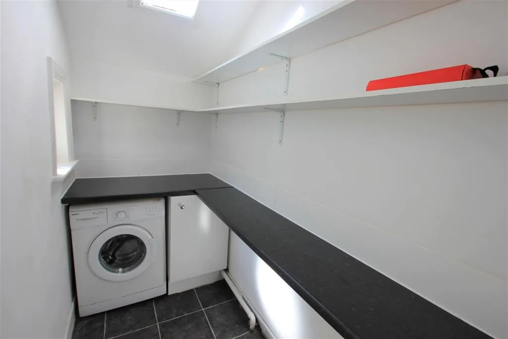 4 bedroom terraced house for rent