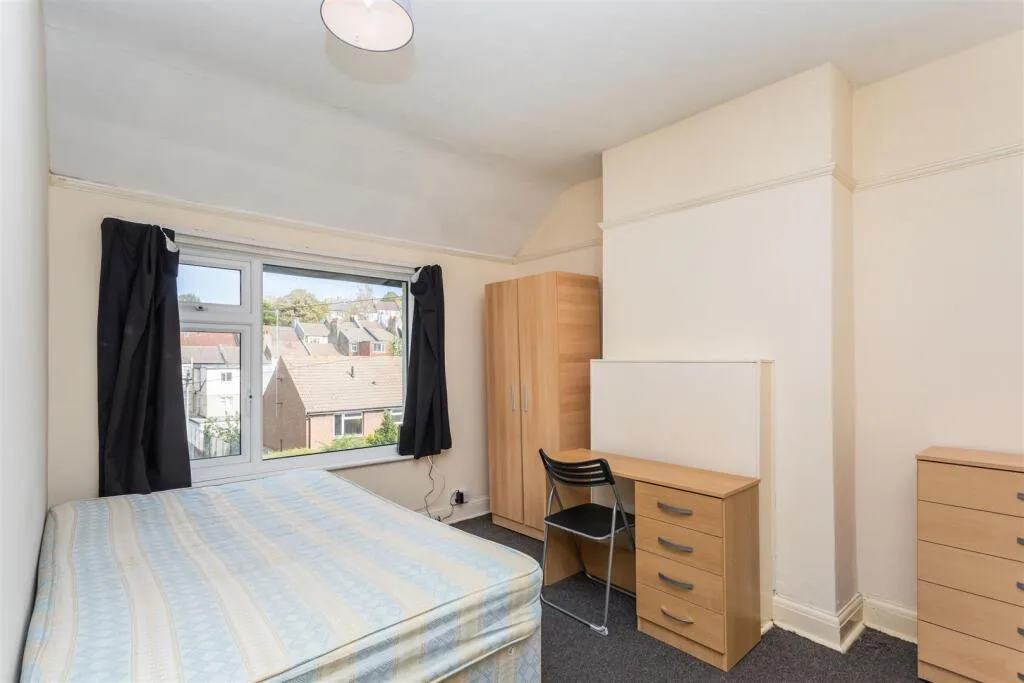 4 bedroom terraced house for rent