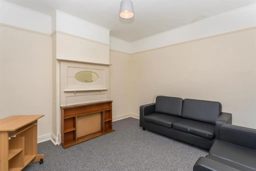 4 bedroom terraced house for rent