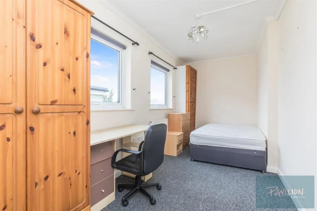 4 bedroom terraced house for rent