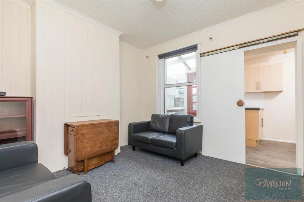 4 bedroom terraced house for rent