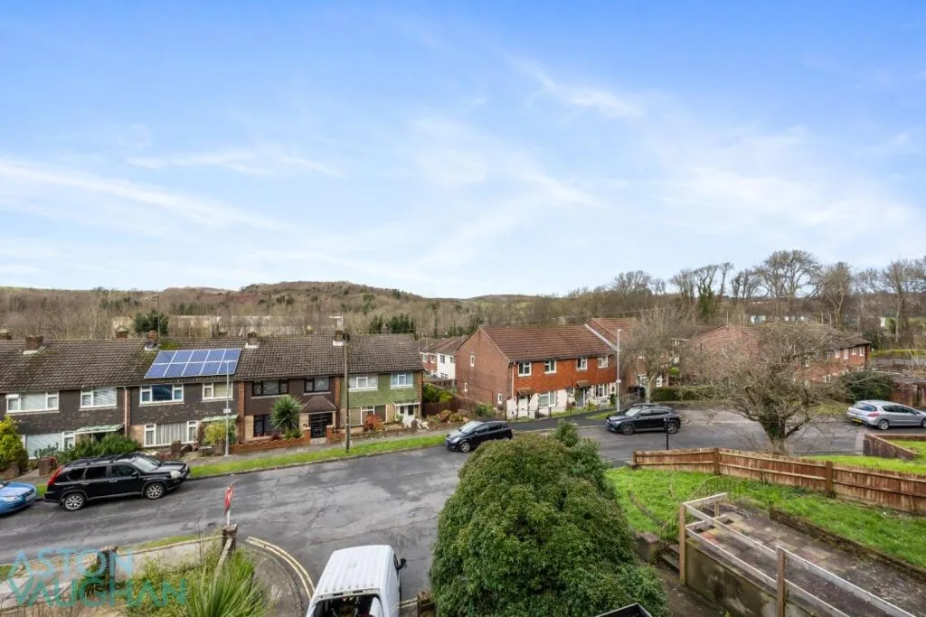 6 bedroom terraced house for rent