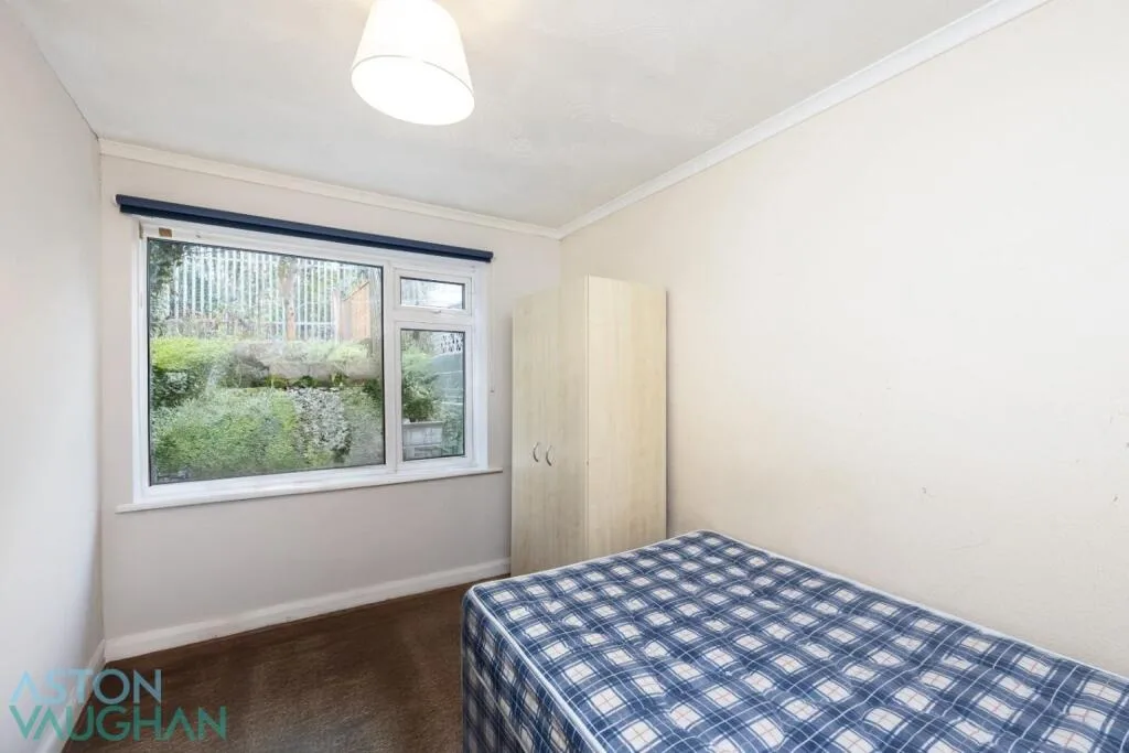 6 bedroom terraced house for rent
