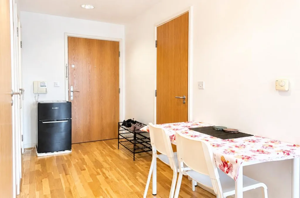 Studio flat for rent