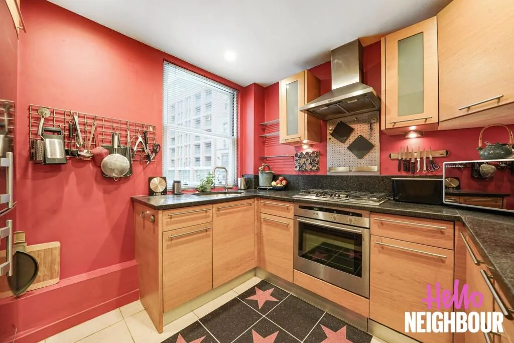 3 bedroom maisonette for rent