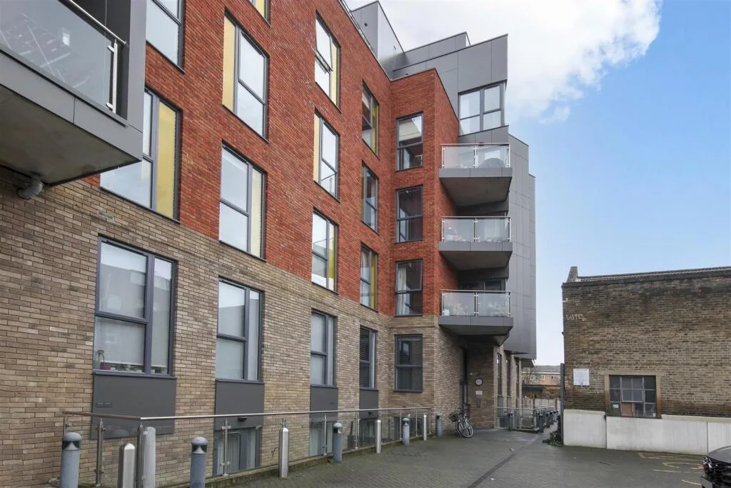 3 bedroom penthouse for rent