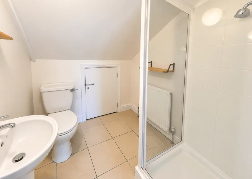 6 bedroom terraced house for rent