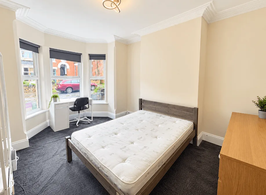 6 bedroom terraced house for rent